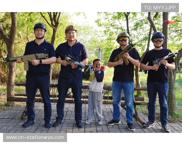 真人CS竞技场全新体验，带你感受最真实的战场刺激与团队合作乐趣